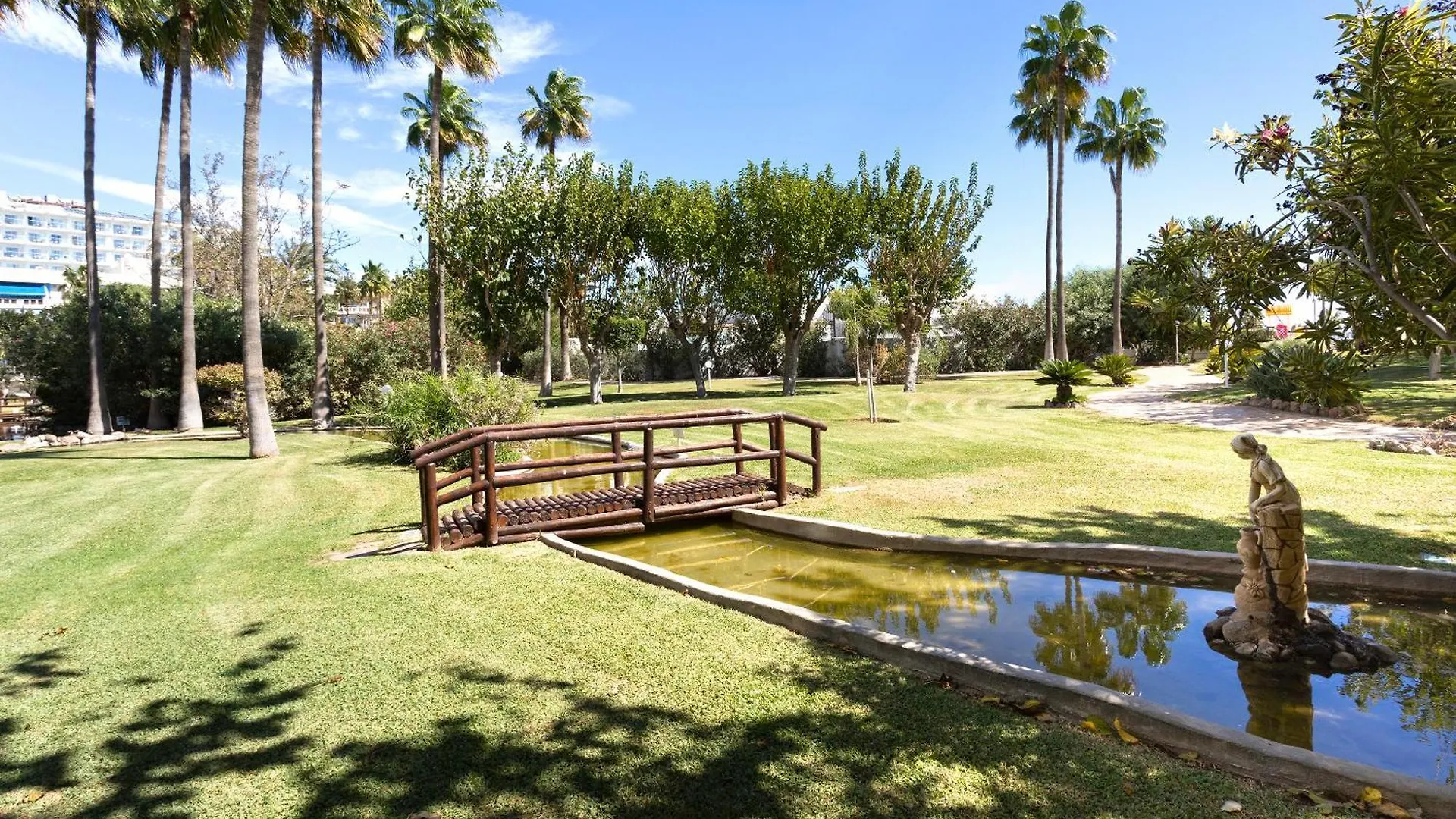 Sunstay Costa Lago Flat II טורמולינוס ספרד