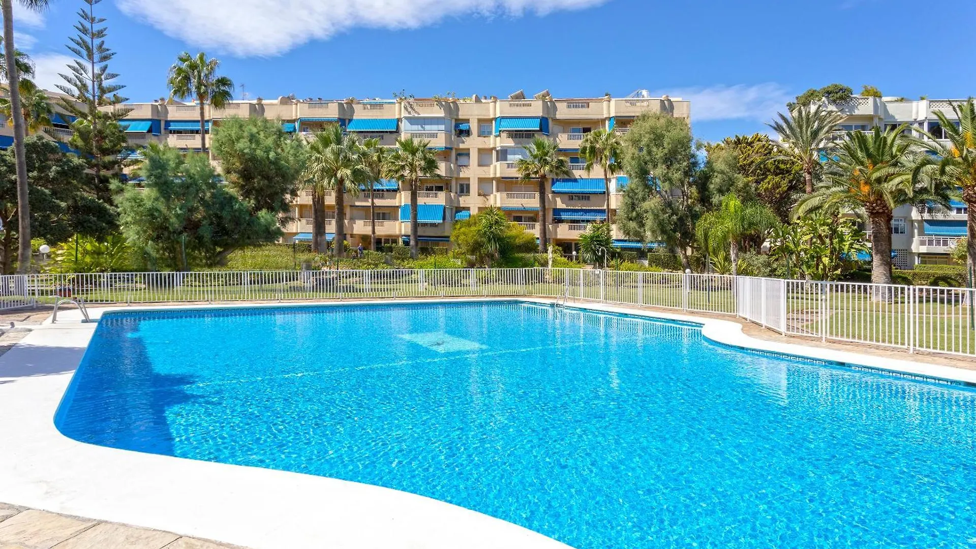 Sunstay Costa Lago Flat II 托雷莫利诺斯